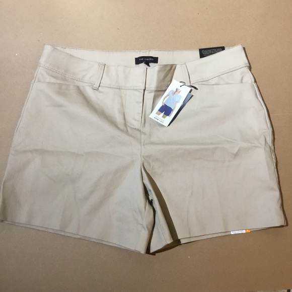 The Limited Tailored Shorts - Picture 1 of 5